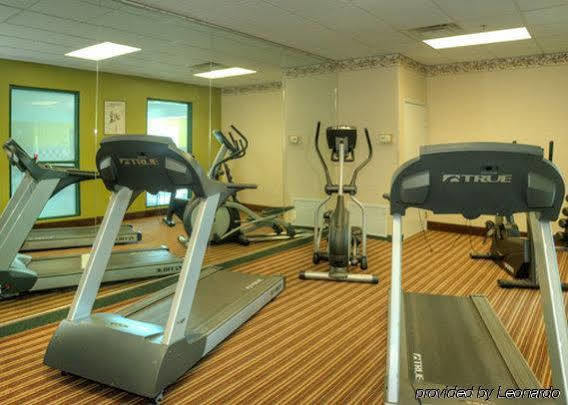 Comfort Inn & Suites Fayetteville-University Area Esterno foto